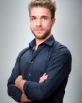 Simon J.